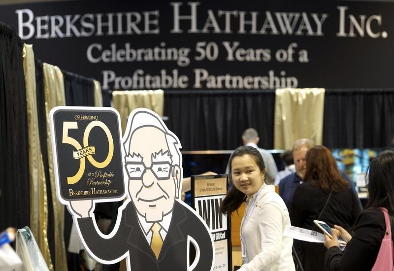 Акции Berkshire Баффета рухнули почти на 100%. Как это произошло?